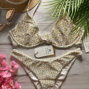 Billabong ☀️ Ditsy Floral Underwire Top x Hike Bottom Bikini Set